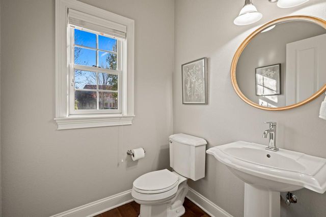 394 Sunshine DRIVE, Hartland, WI 53029