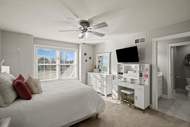 394 Sunshine DRIVE, Hartland, WI 53029