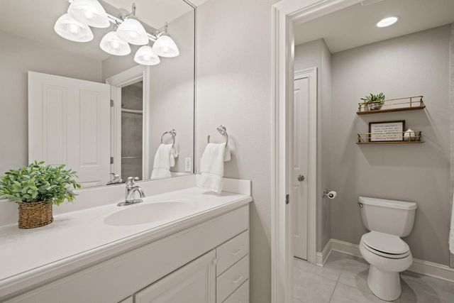 394 Sunshine DRIVE, Hartland, WI 53029