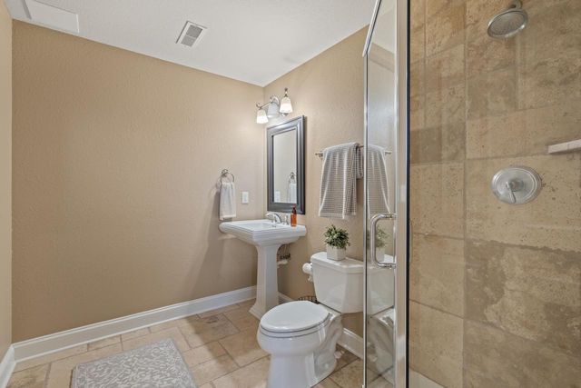 394 Sunshine DRIVE, Hartland, WI 53029