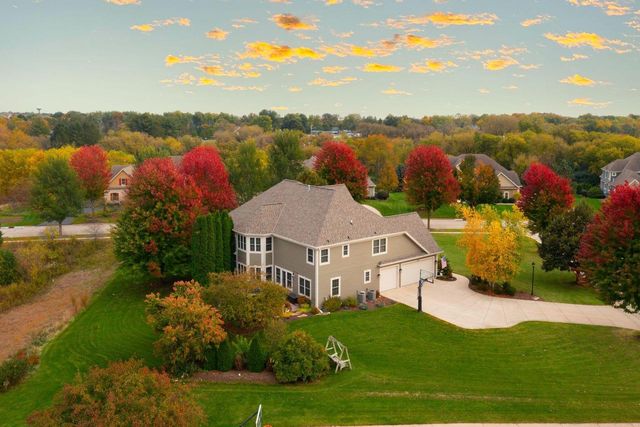 394 Sunshine DRIVE, Hartland, WI 53029