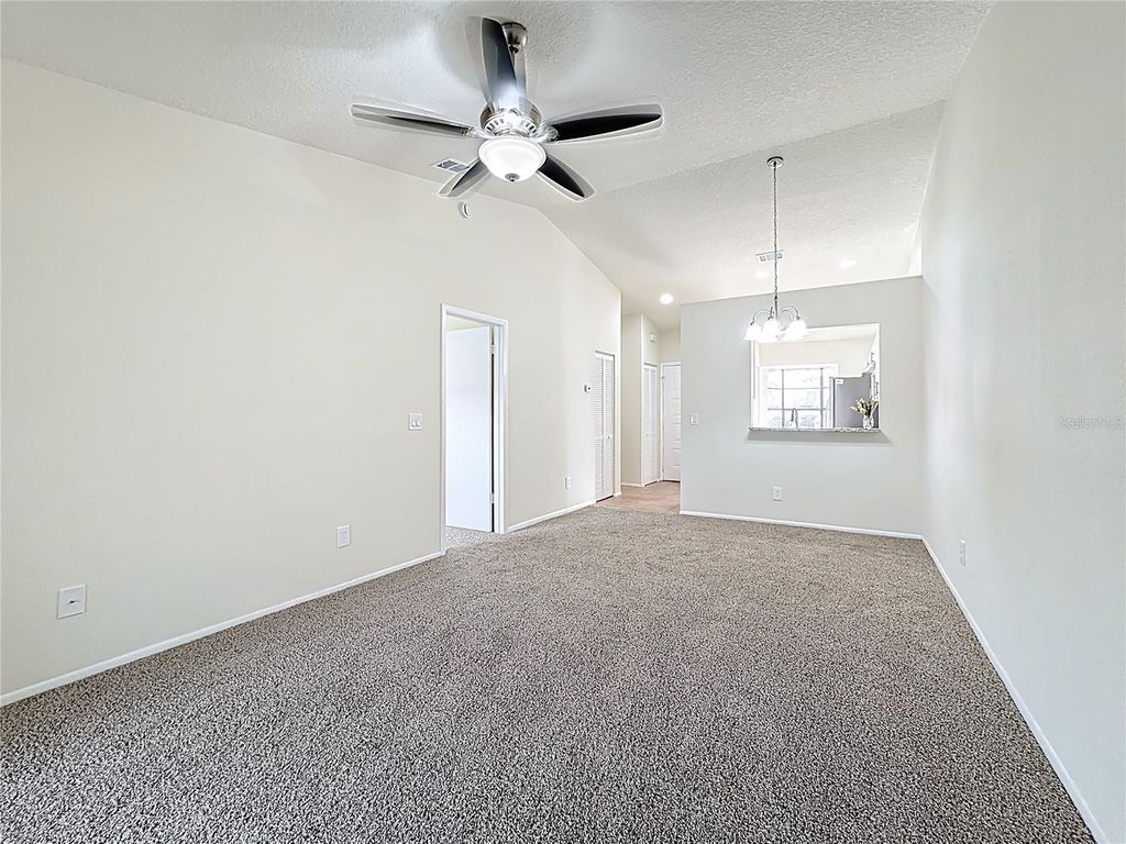 Image 12 of property listing at 2914 SQUIRE OAK COURT, St Cloud, FL 34769