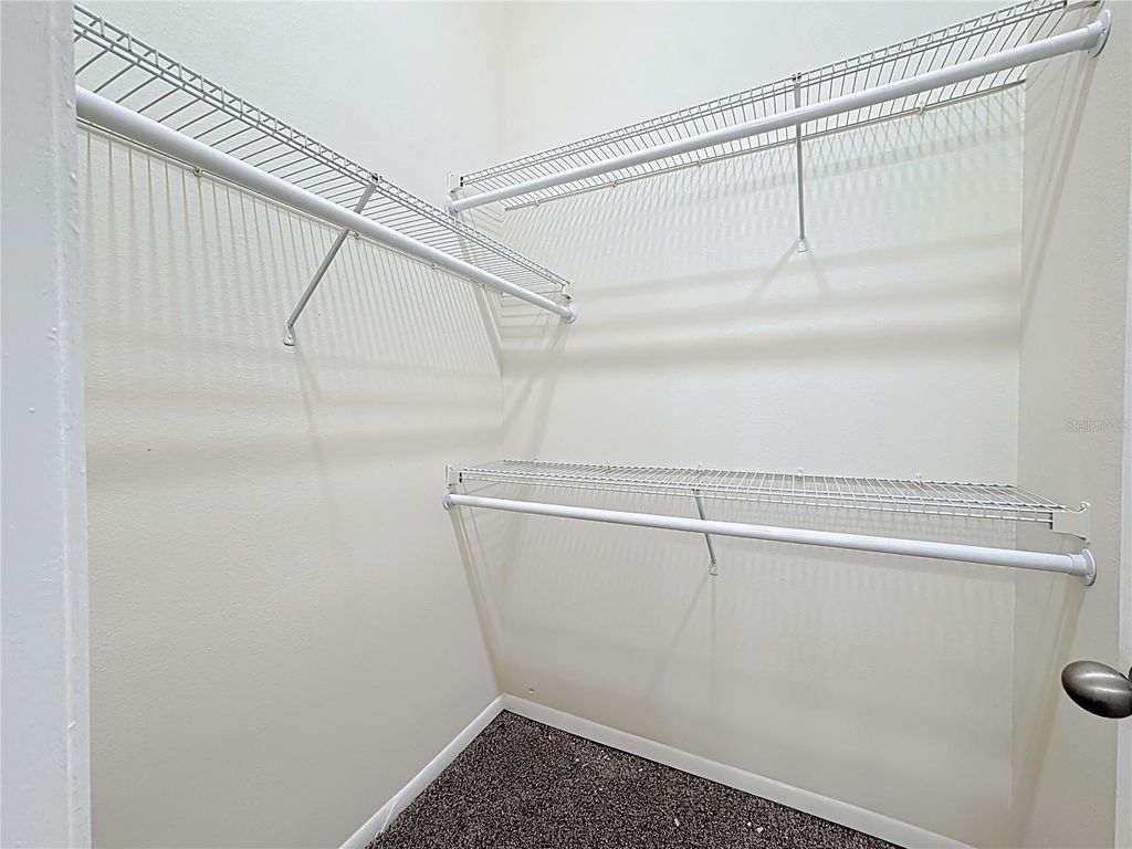 Image 18 of property listing at 2914 SQUIRE OAK COURT, St Cloud, FL 34769