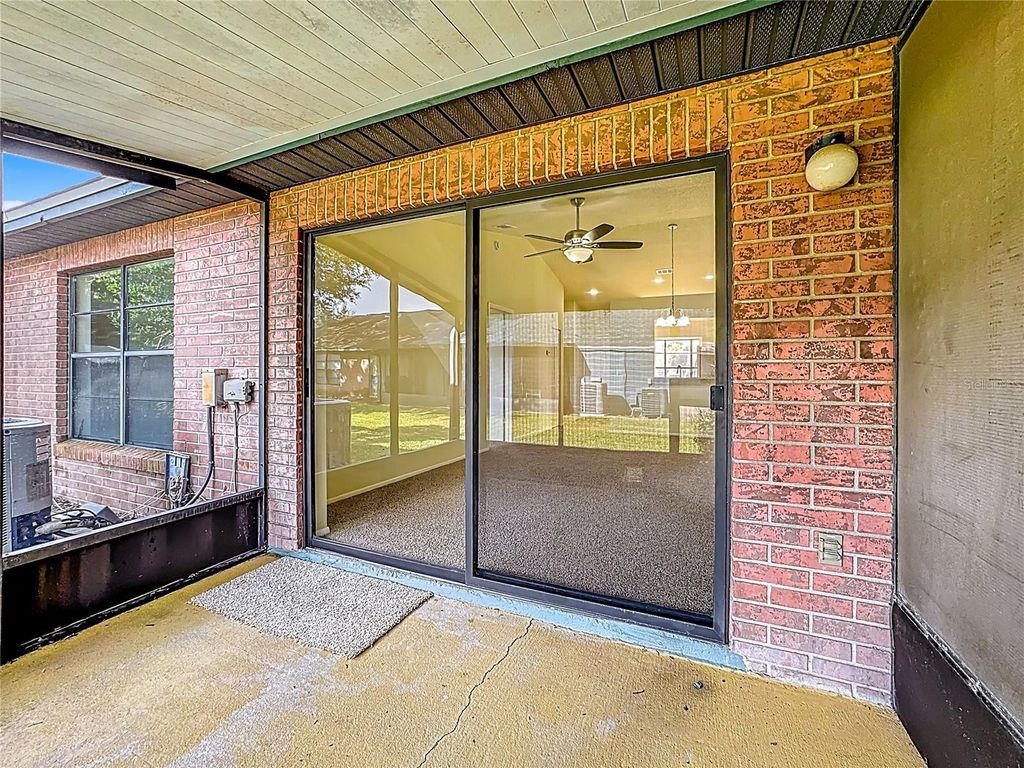 Image 24 of property listing at 2914 SQUIRE OAK COURT, St Cloud, FL 34769