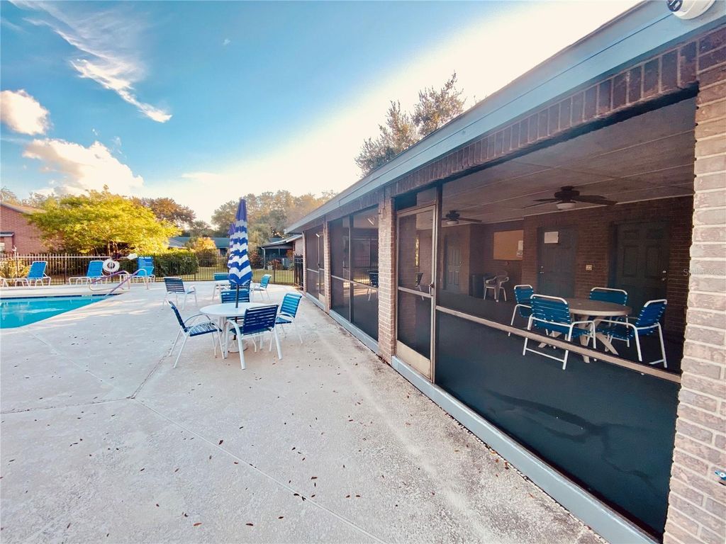 Image 27 of property listing at 2914 SQUIRE OAK COURT, St Cloud, FL 34769