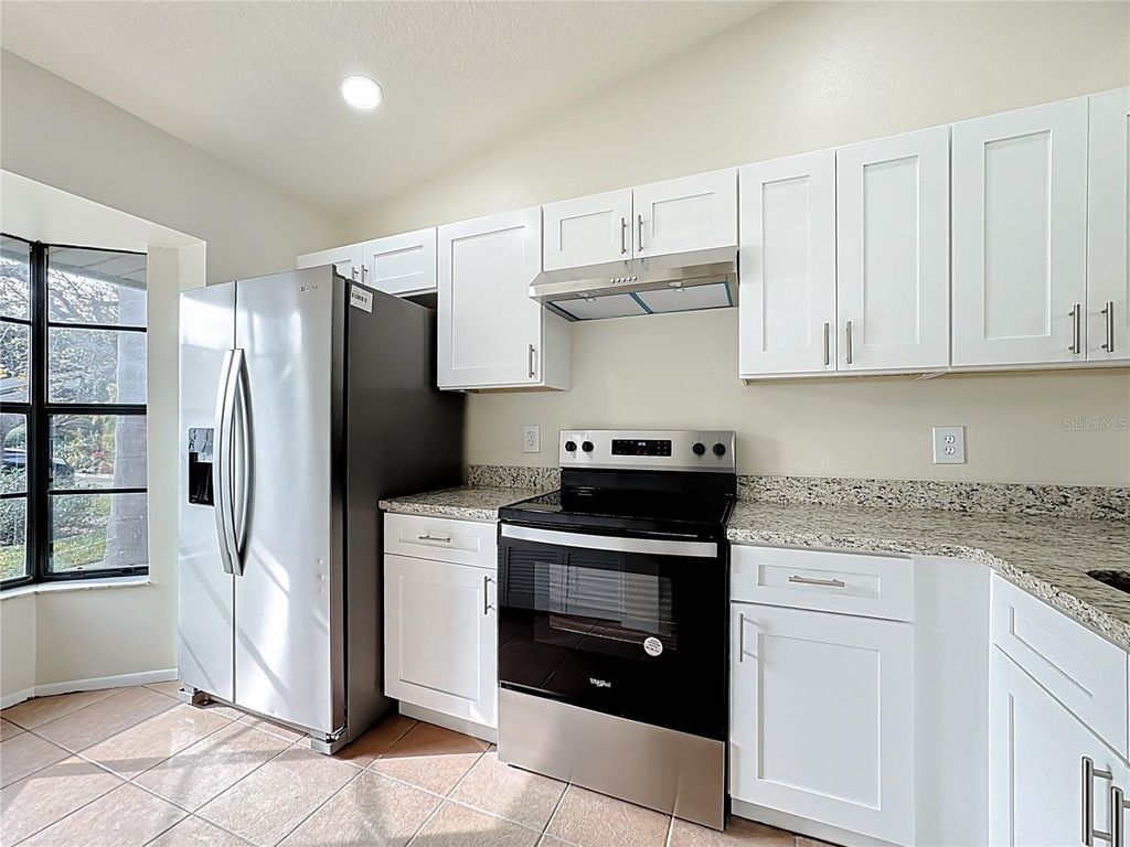 Image 5 of property listing at 2914 SQUIRE OAK COURT, St Cloud, FL 34769