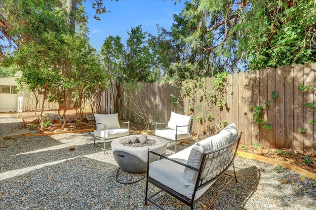 10914 Bettcher Ct, Grass Valley, CA 95945