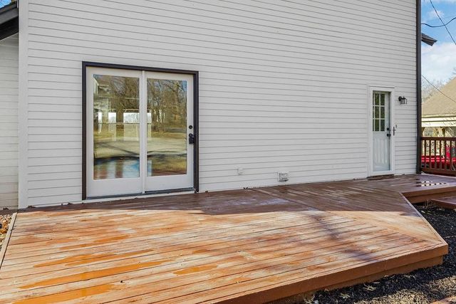 730 W College Street, Liberty, MO 64068