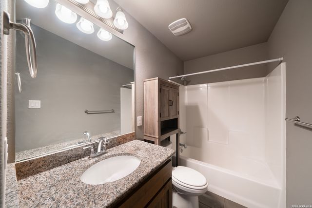 2948 FM 1922, Floresville, TX 78114
