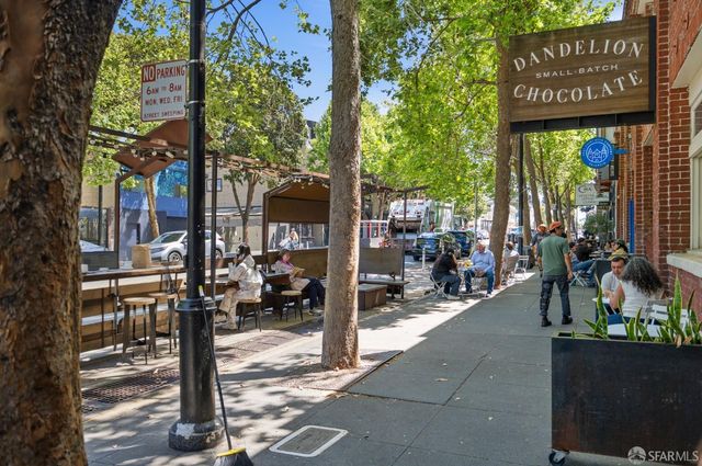 736 Valencia Street 402, San Francisco, CA 94110