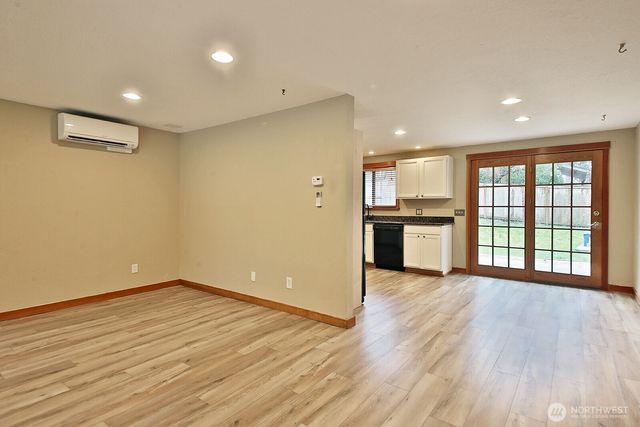 7875 Mortland Drive, Clinton, WA 98236