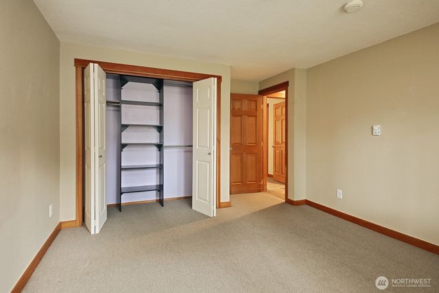 7875 Mortland Drive, Clinton, WA 98236
