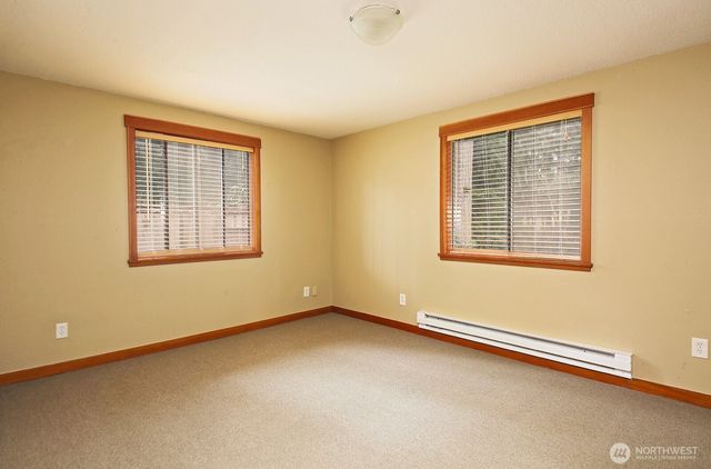 7875 Mortland Drive, Clinton, WA 98236
