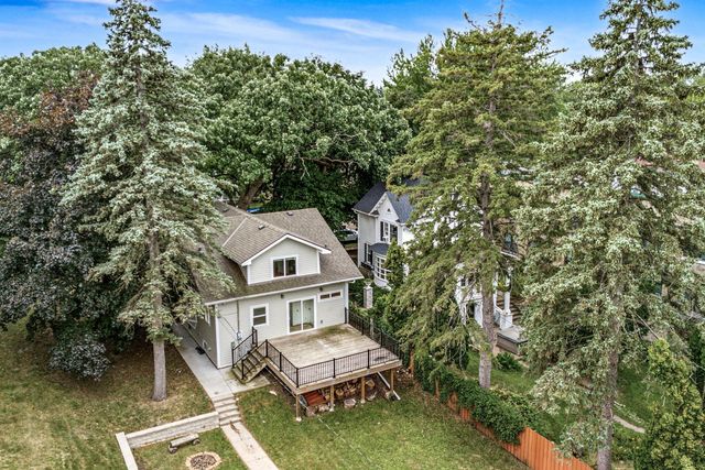 1977 Grand Avenue, Saint Paul, MN 55105