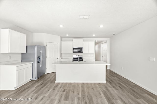 542 Hamy Street SW, Palm Bay, FL 32908