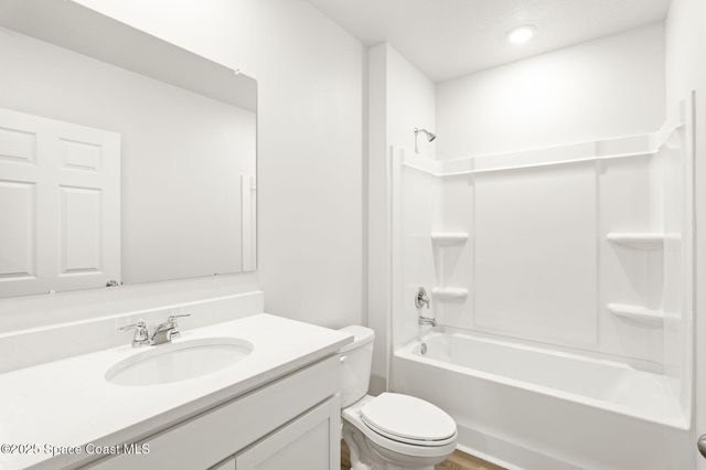 542 Hamy Street SW, Palm Bay, FL 32908