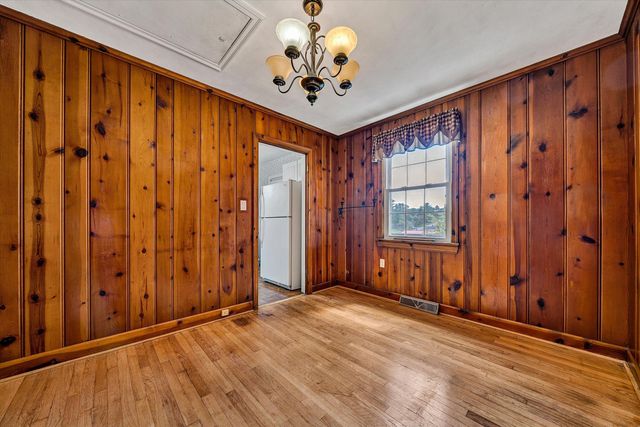 1223 Jeanette AVE, Vinton, VA 24179