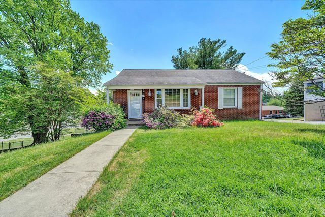 1223 Jeanette AVE, Vinton, VA 24179