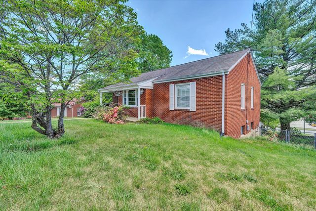 1223 Jeanette AVE, Vinton, VA 24179