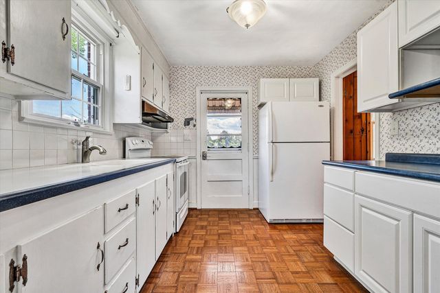 1223 Jeanette AVE, Vinton, VA 24179