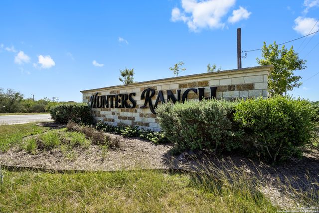 162 Hunters Camp, San Antonio, TX 78245