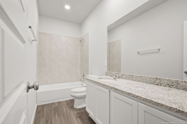 162 Hunters Camp, San Antonio, TX 78245