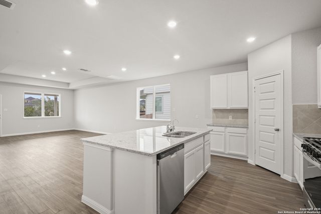 162 Hunters Camp, San Antonio, TX 78245