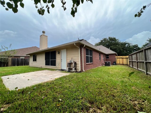 6010 Forest Plaza Court, Houston, TX 77066