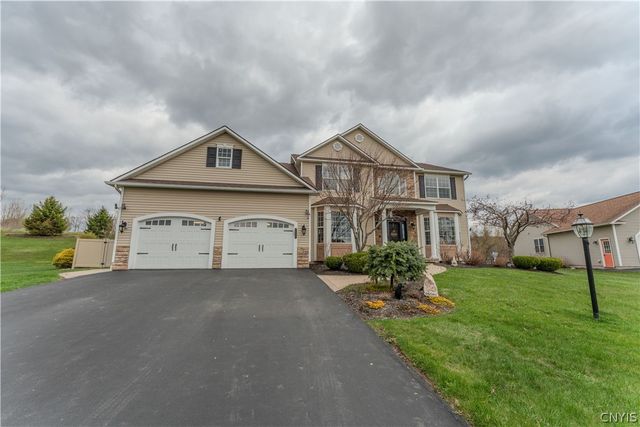 3719 Pegasus Circle, Camillus, NY 13209