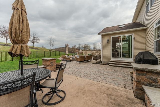 3719 Pegasus Circle, Camillus, NY 13209