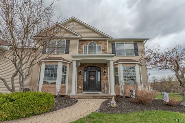 3719 Pegasus Circle, Camillus, NY 13209