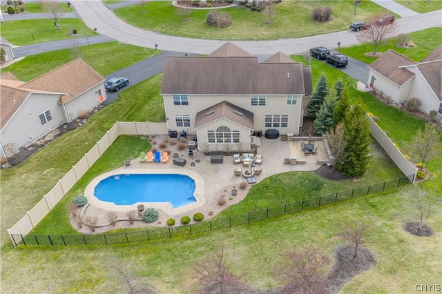 3719 Pegasus Circle, Camillus, NY 13209