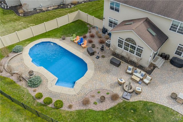 3719 Pegasus Circle, Camillus, NY 13209