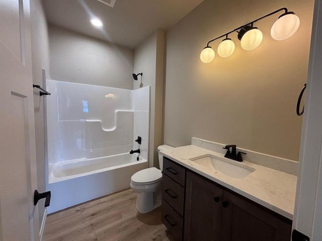 1282 AUTUMN FIELD LANE, De Pere, WI 54115