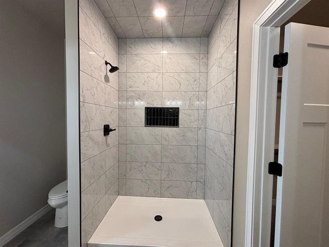 1282 AUTUMN FIELD LANE, De Pere, WI 54115