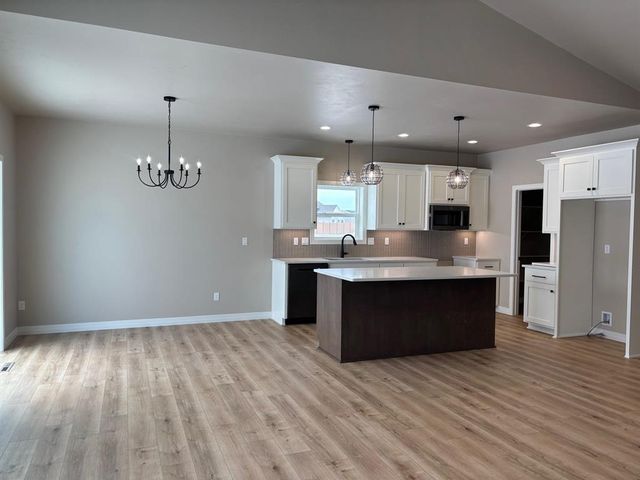 1282 AUTUMN FIELD LANE, De Pere, WI 54115