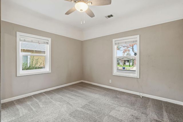 4850 11th Ave, Sacramento, CA 95820