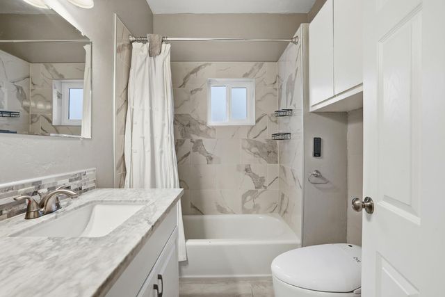 4850 11th Ave, Sacramento, CA 95820