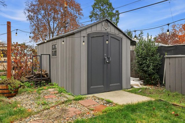 4850 11th Ave, Sacramento, CA 95820