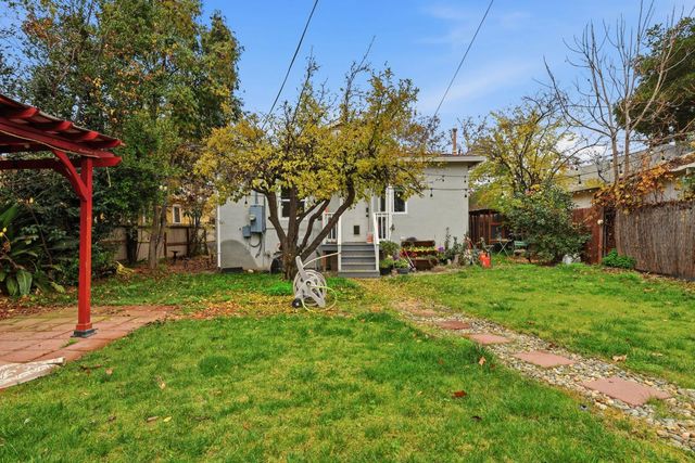 4850 11th Ave, Sacramento, CA 95820