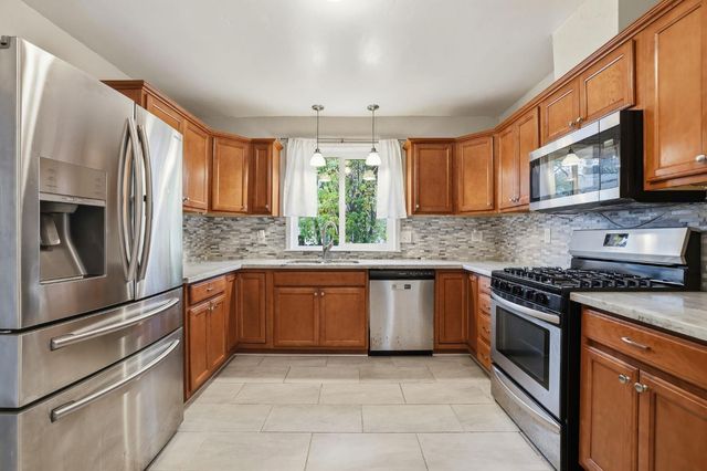 4850 11th Ave, Sacramento, CA 95820