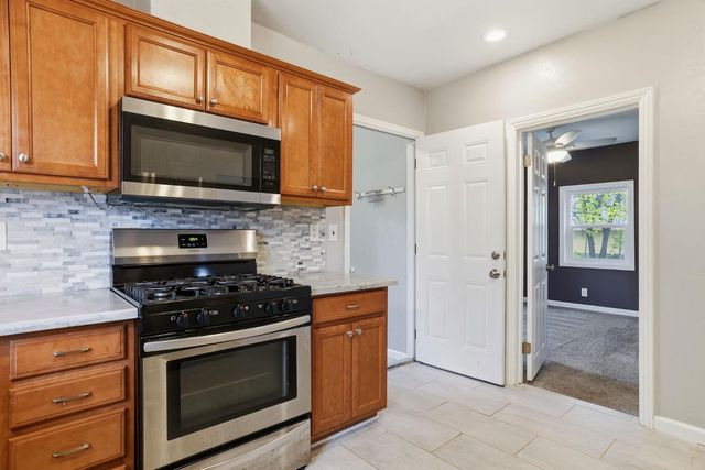 4850 11th Ave, Sacramento, CA 95820