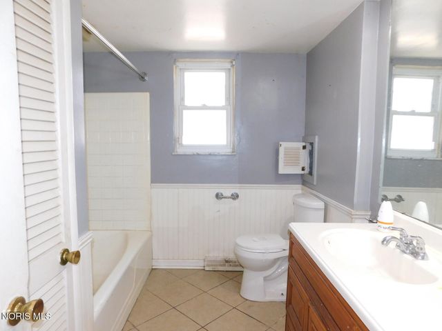 2702 Goddard Road, Toledo, OH 43606