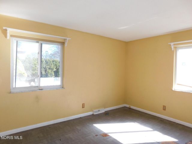 2702 Goddard Road, Toledo, OH 43606