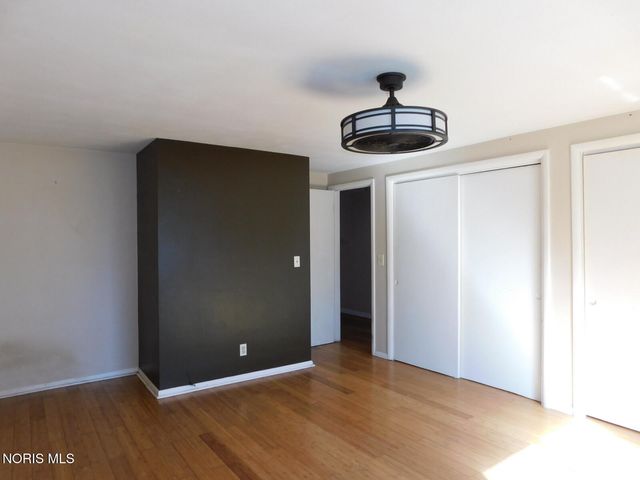 2702 Goddard Road, Toledo, OH 43606