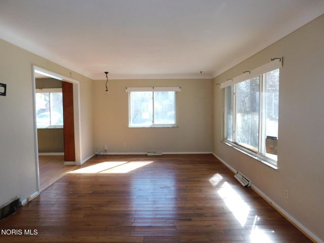 2702 Goddard Road, Toledo, OH 43606