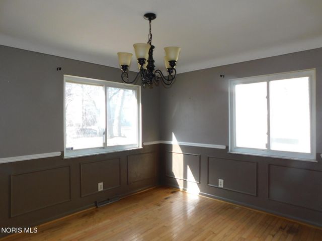 2702 Goddard Road, Toledo, OH 43606