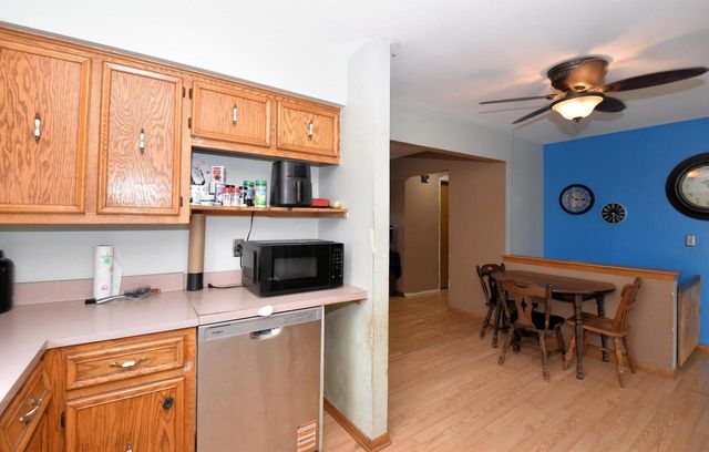 1721 Stoddard CIRCLE, Mount Pleasant, WI 53406