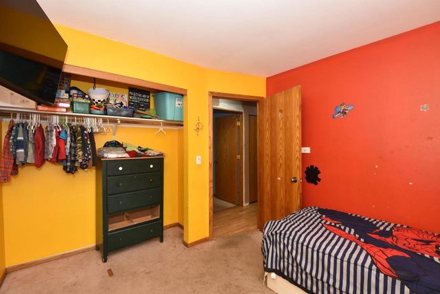 1721 Stoddard CIRCLE, Mount Pleasant, WI 53406