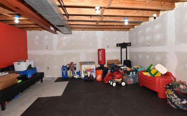 1721 Stoddard CIRCLE, Mount Pleasant, WI 53406